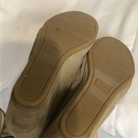 Toms Size 7 Taupe Desert Casual Wedge Ankle Boots - Picture 9 of 13